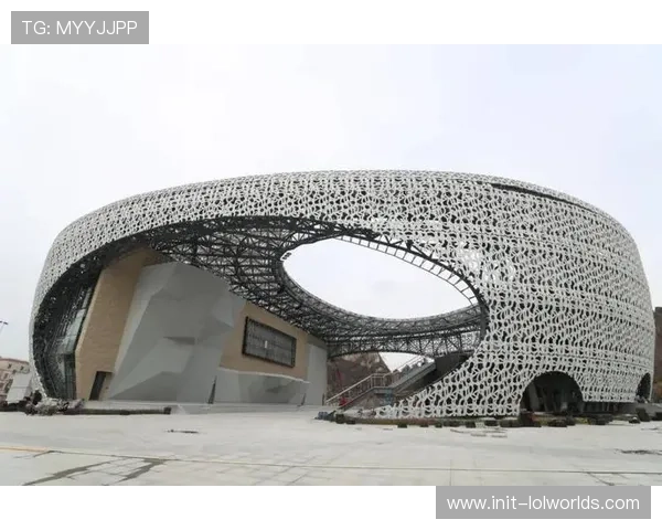 杭州亚运攀岩场馆羊山中心华丽转身成为市民健身新地标周末免费开放迎客 杭州亚运攀岩场馆羊山中心华丽转身成为市民健身新地标周末免费开放迎客
